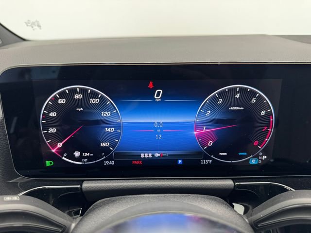 New 2026 Polar White Mercedes-Benz GLA 250 image 3
