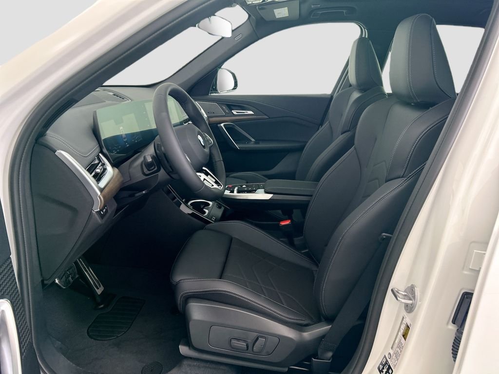 New 2026 Alpine White BMW xDrive28i image 18