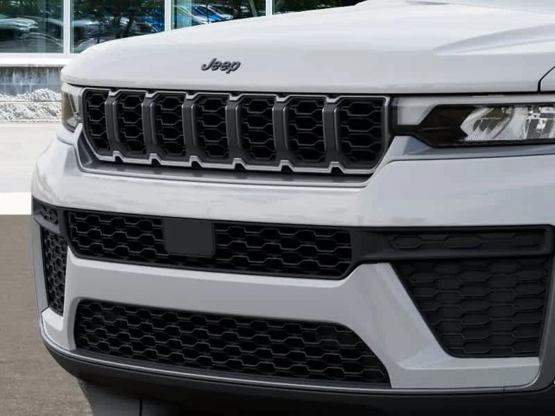 New 2026 Bright White Clear-Coat Exterior Paint Jeep Laredo Altitude image 11