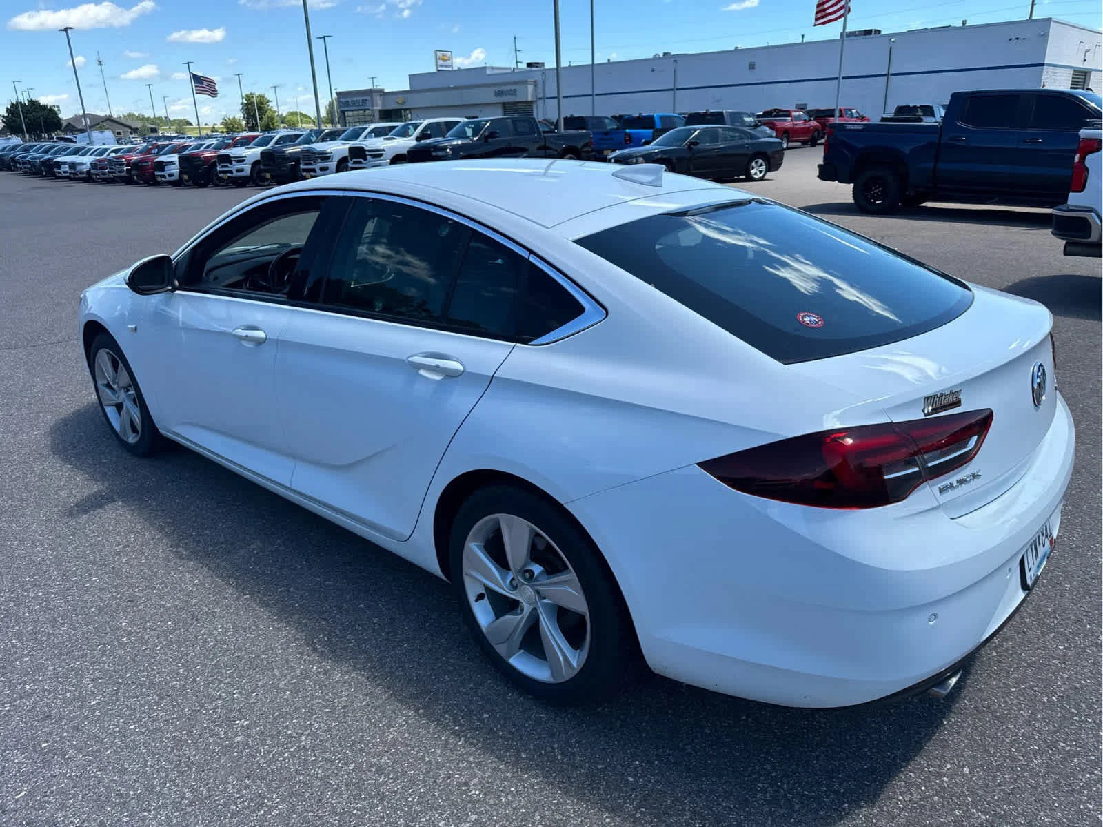 Used 2018 Summit White Buick Preferred image 9