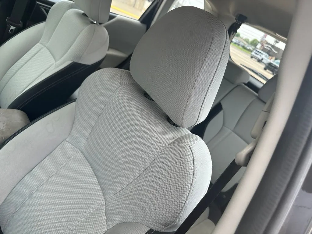 Used 2019 Black Subaru Base image 3
