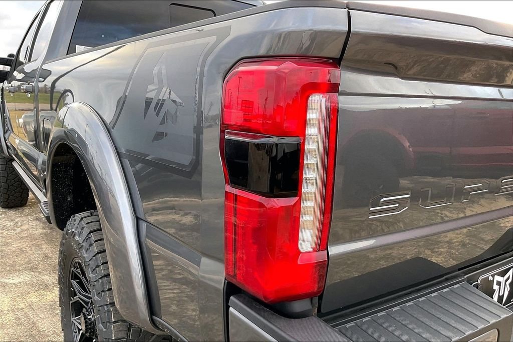 New 2026 Ford Super Duty F-250 Lariat 4D Crew Cab