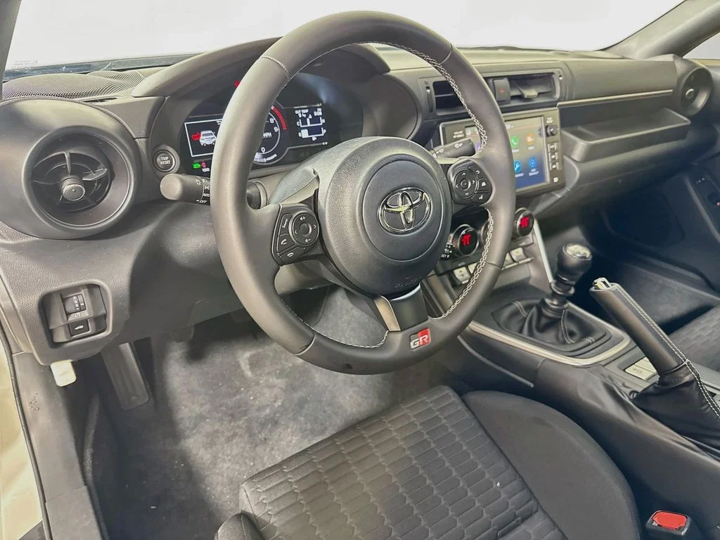 Used 2024  Toyota Base image 9