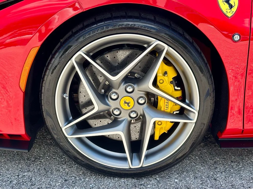 Used 2022 Rosso Corsa Ferrari  image 17