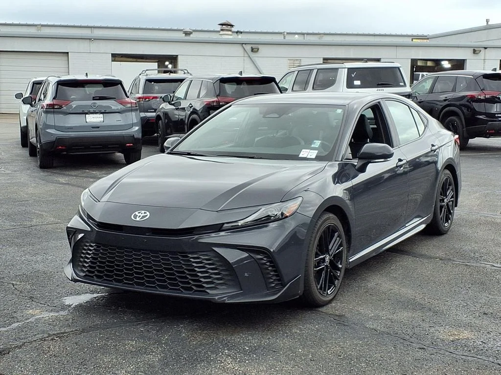 Used 2025 Toyota Camry SE with VIN 4T1DAACK1SU509488 for sale in Kansas City