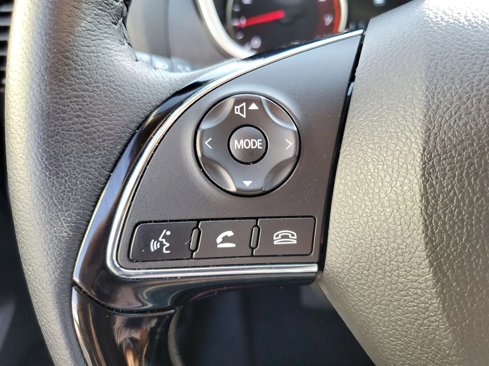 2024 Mitsubishi Eclipse Cross SE - Photo 12
