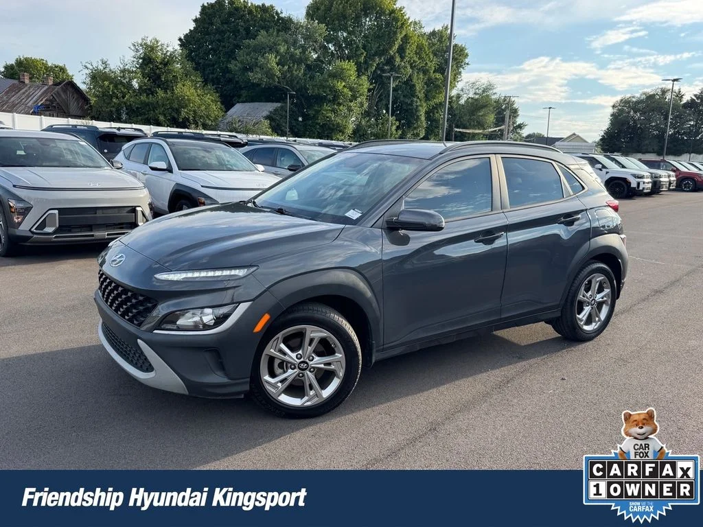 Used 2023 Gray Hyundai SEL image 1