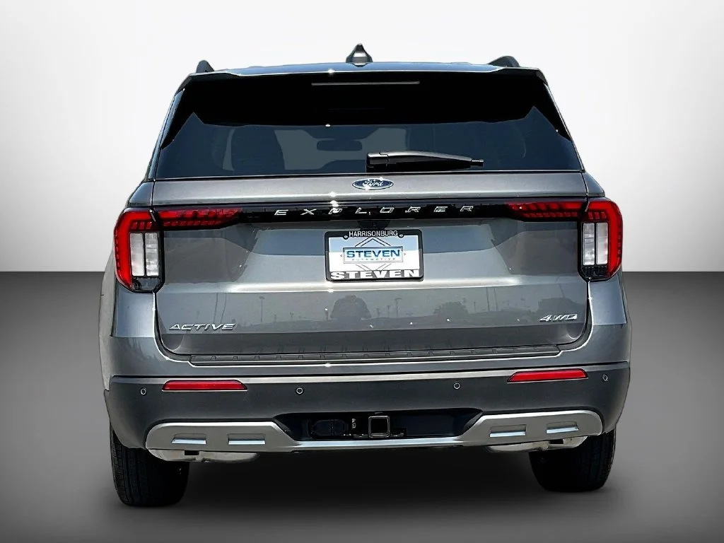 New 2026 Carbonized Gray Metallic Ford Active image 4