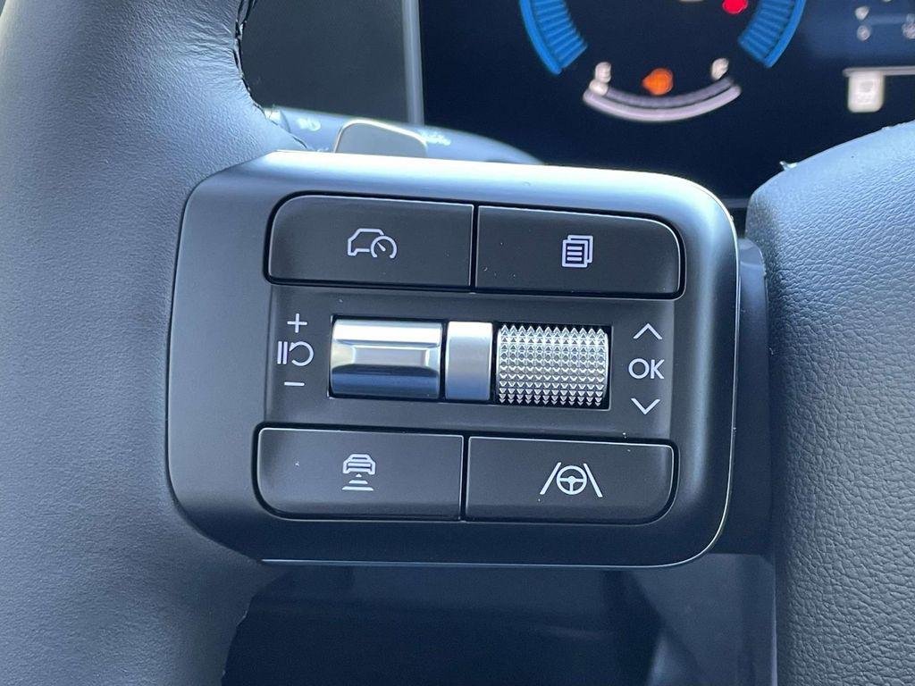 New 2026 White Hyundai SEL AWD image 20