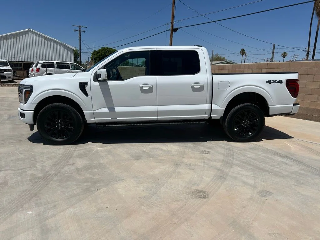 New 2025 Oxford White Ford Lariat® image 2