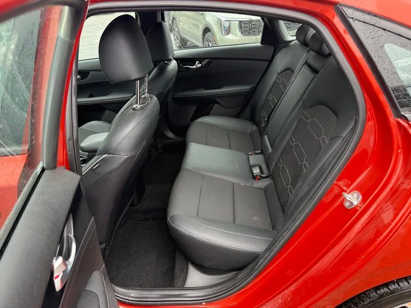 Used 2023 Red Kia GT-Line image 10