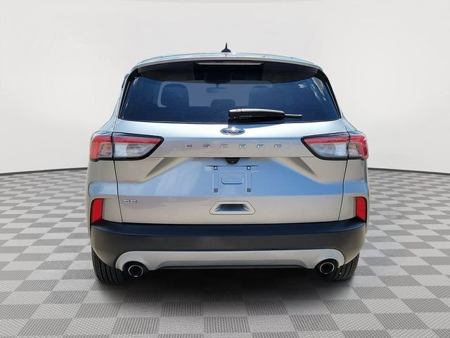 Certified Used 2022 Iconic Silver Metallic Ford SE image 4