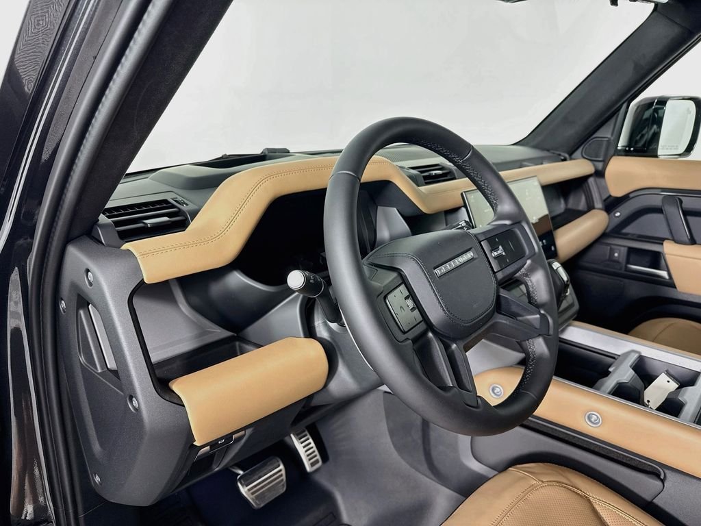 New 2026 Carpathian Grey Land Rover V8 image 4
