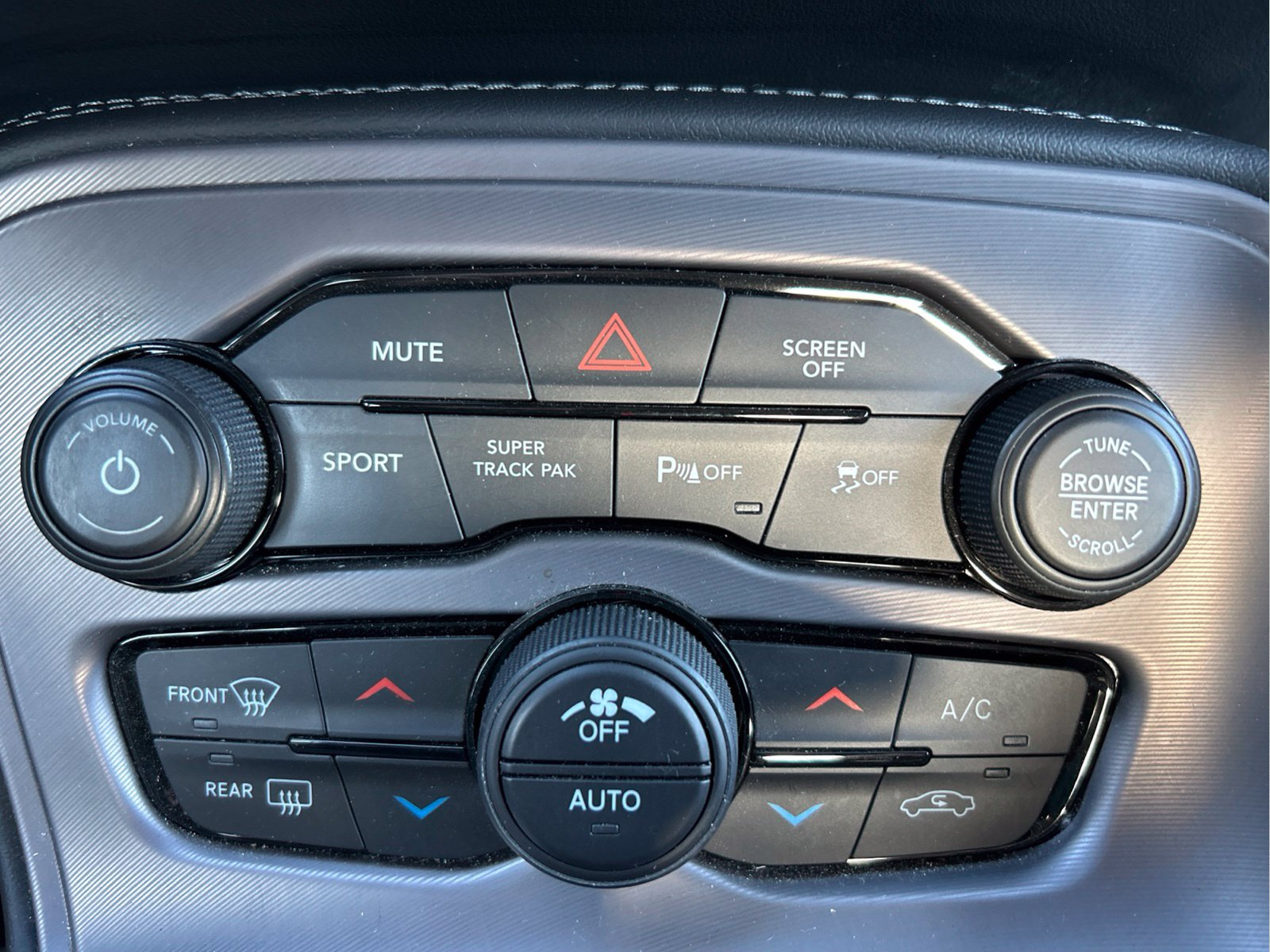 Used 2023 Green Dodge R/T image 29