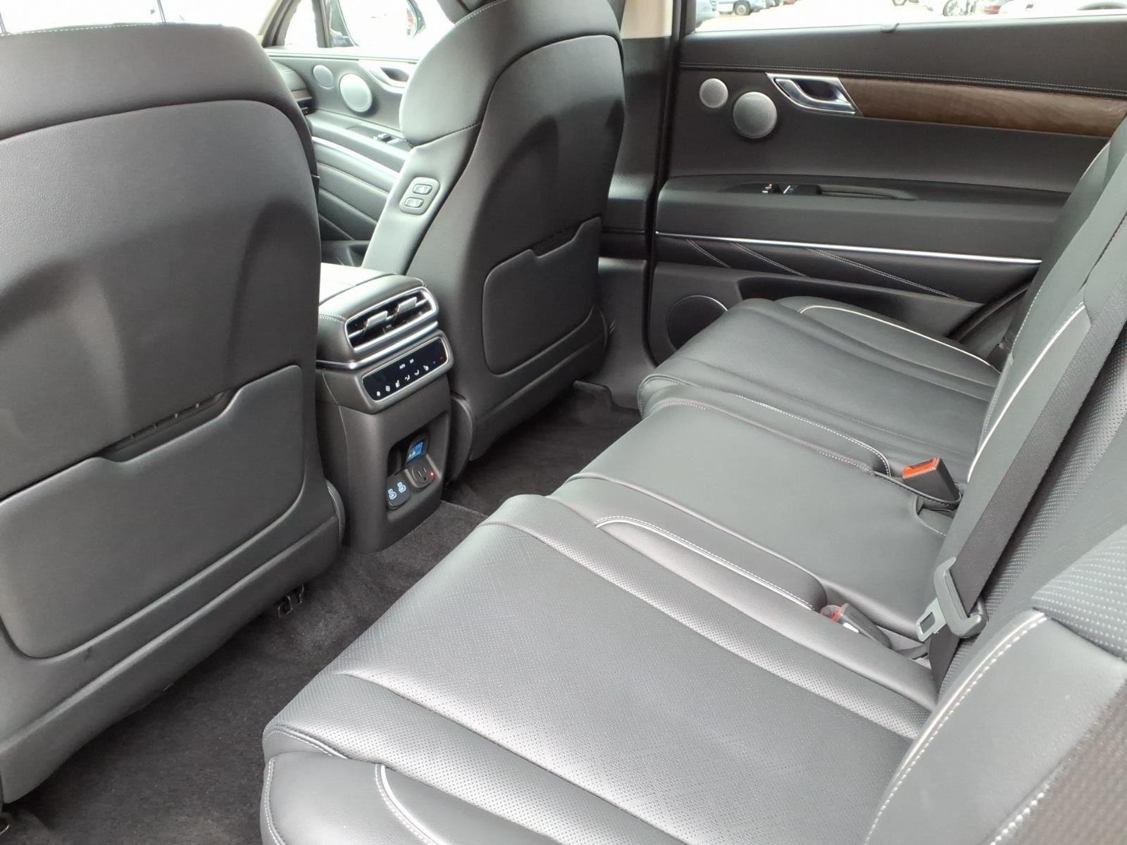 New 2026 Capri Blue Genesis 3.5T ADVANCED image 23