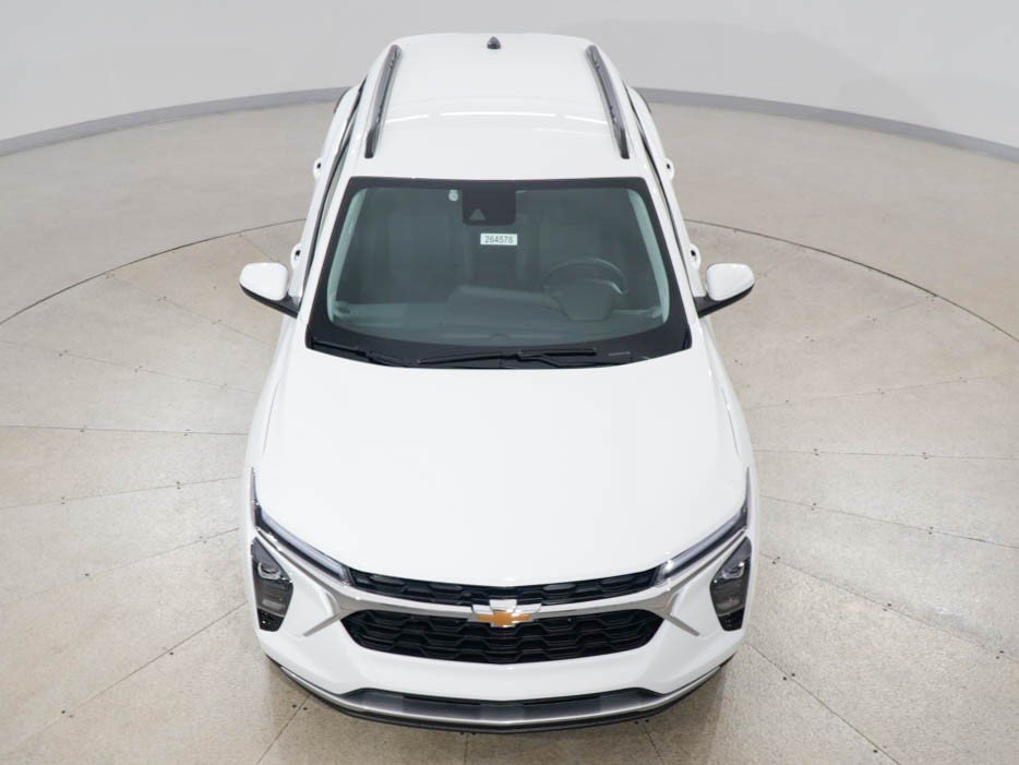 New 2026 Summit White Chevrolet LT image 58