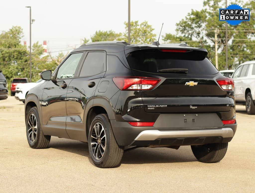Used 2025 Mosaic Black Metallic Chevrolet LT image 5