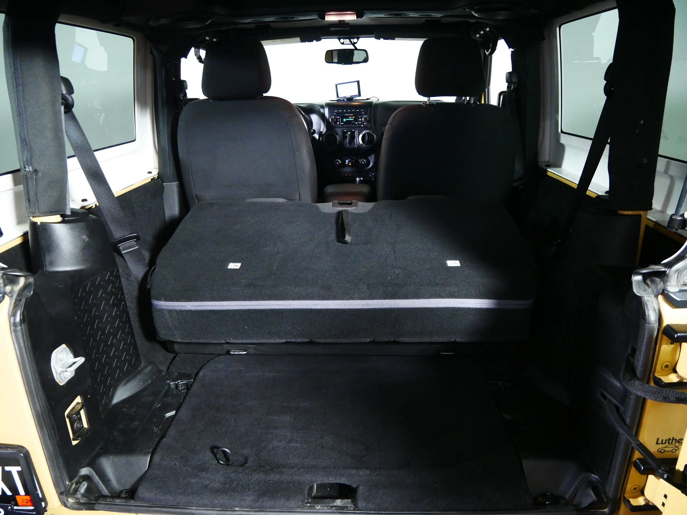 Used 2013 Dune Jeep Sport image 18