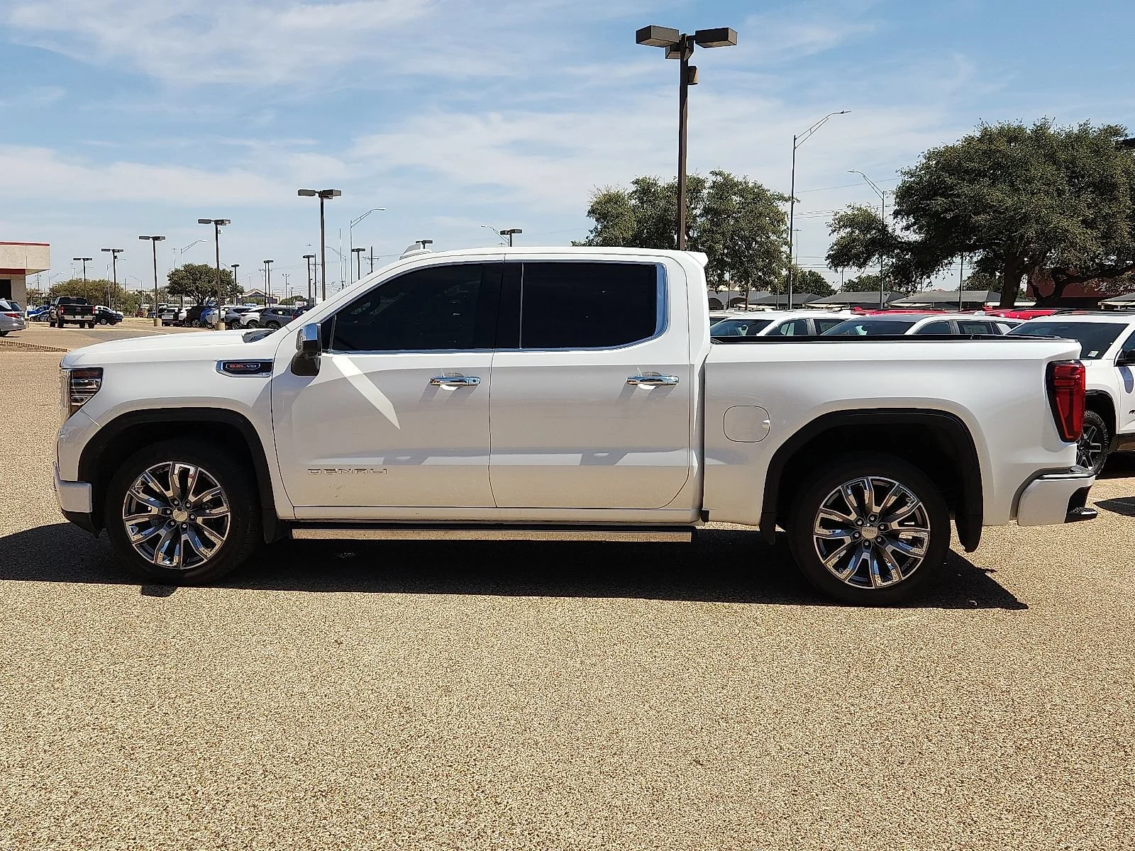 Used 2024 White Frost Tricoat GMC Denali image 2