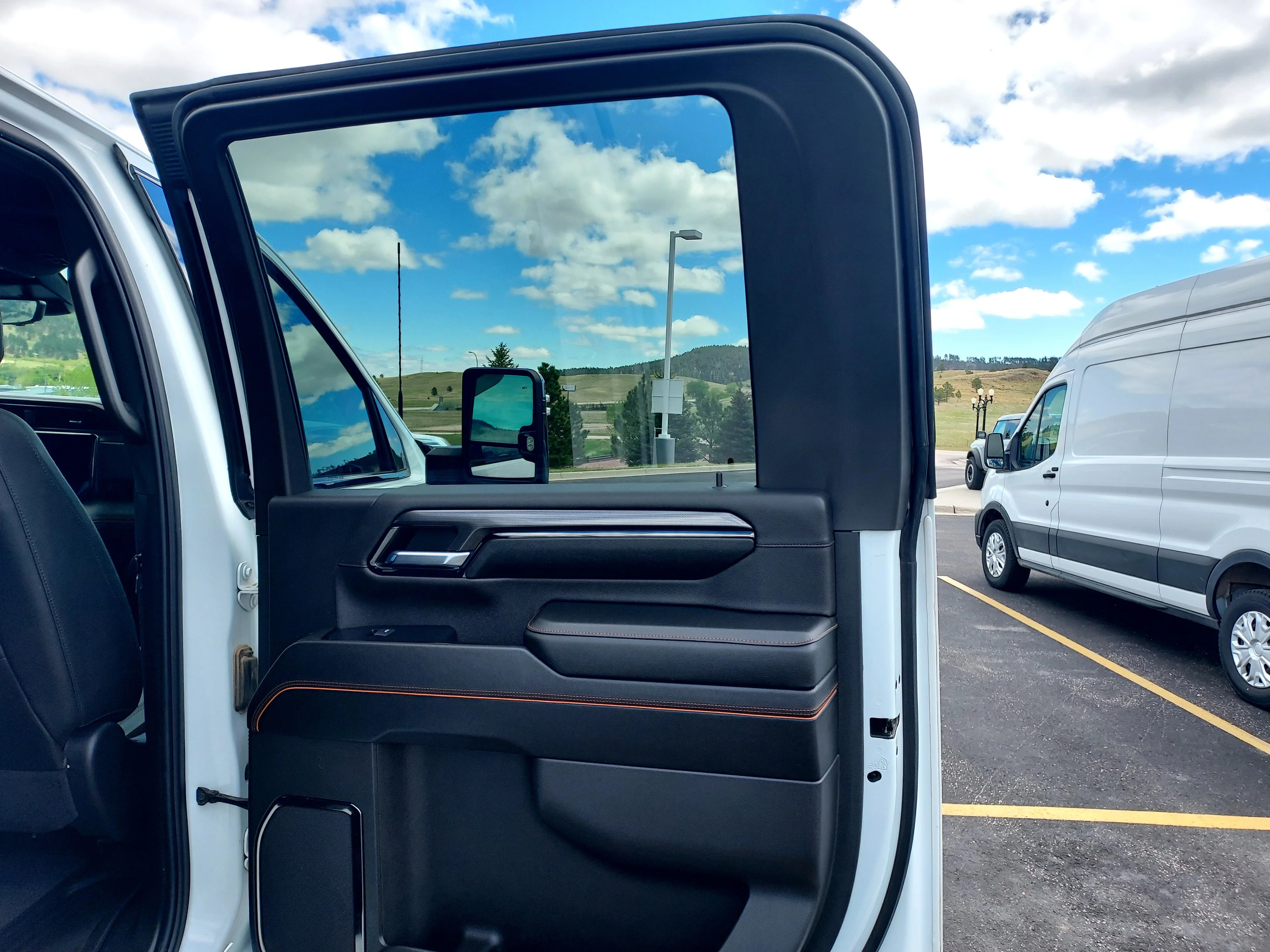Used 2024 Summit White GMC AT4 image 22
