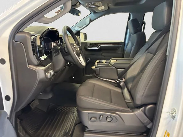 New 2026 White GMC Elevation image 10