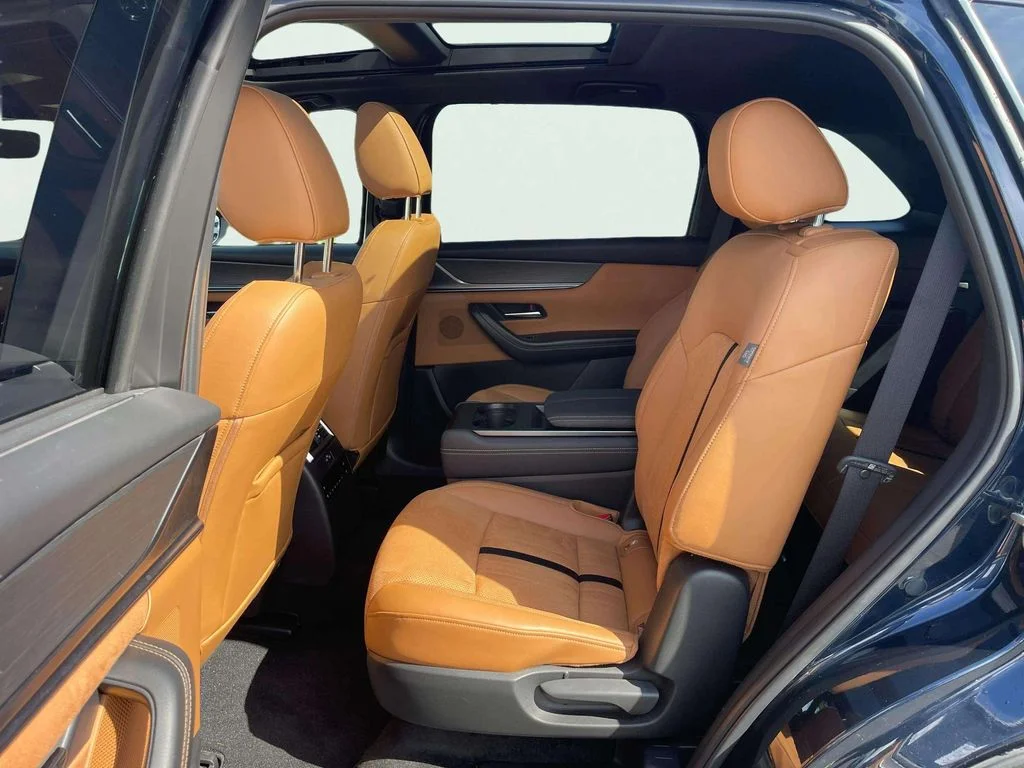 2025 Mazda CX-90 Premium Plus Package - Photo 25