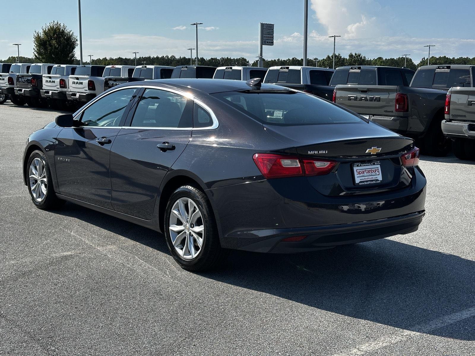 Used 2025 Night Shade Metallic Chevrolet LT image 14