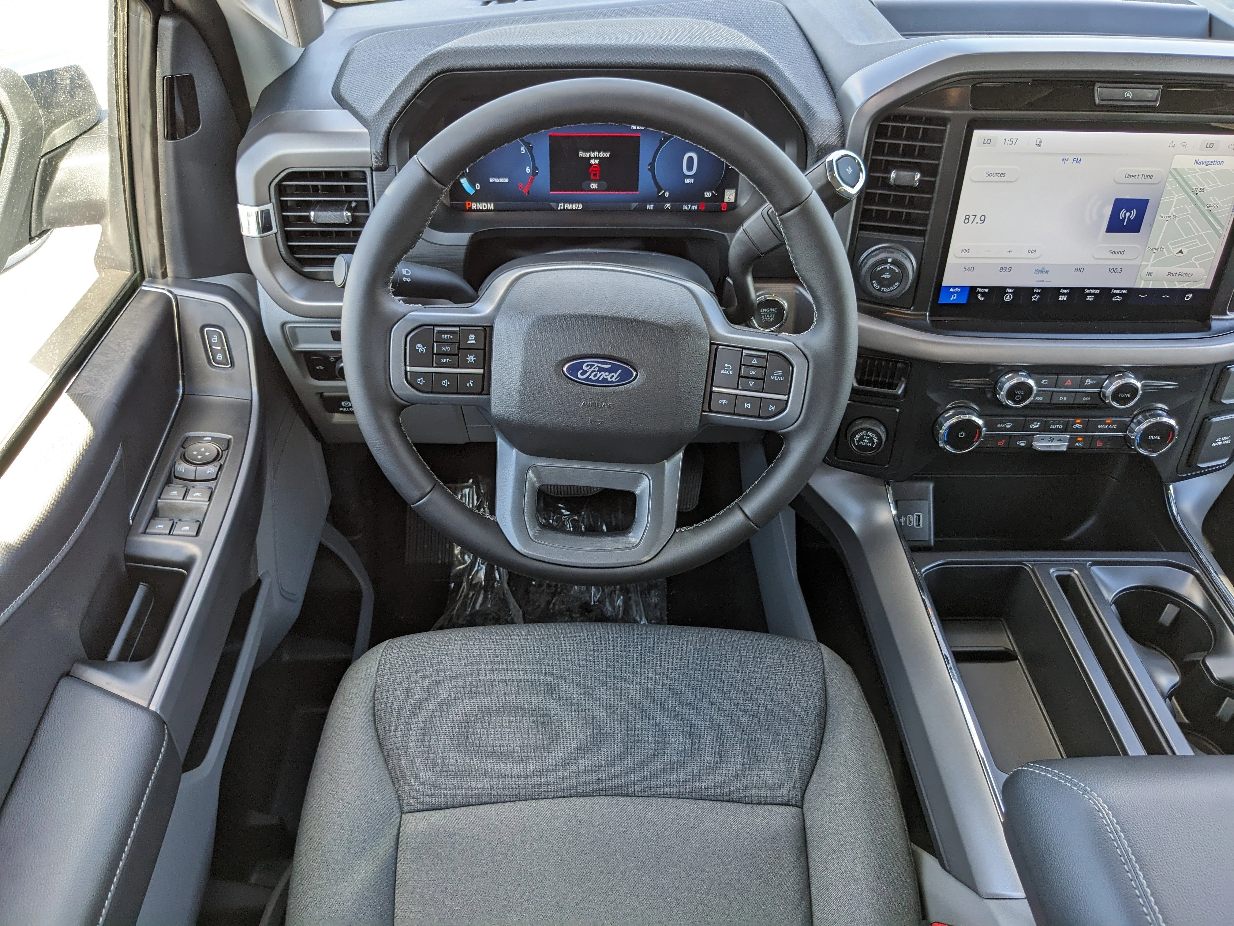 New 2026 Oxford White Ford XLT image 14