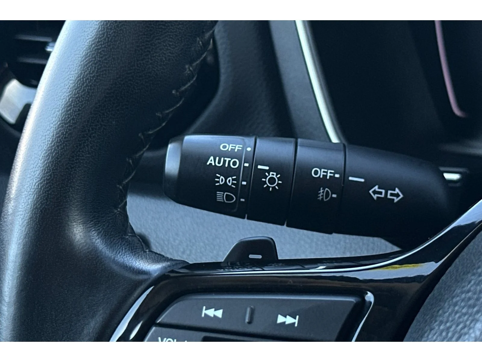 Used 2024 Crystal Black Pearl Honda Touring image 39