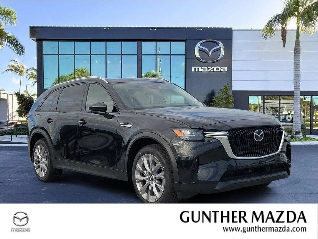 2026 Mazda CX-90 PHEV Preferred Package's photo
