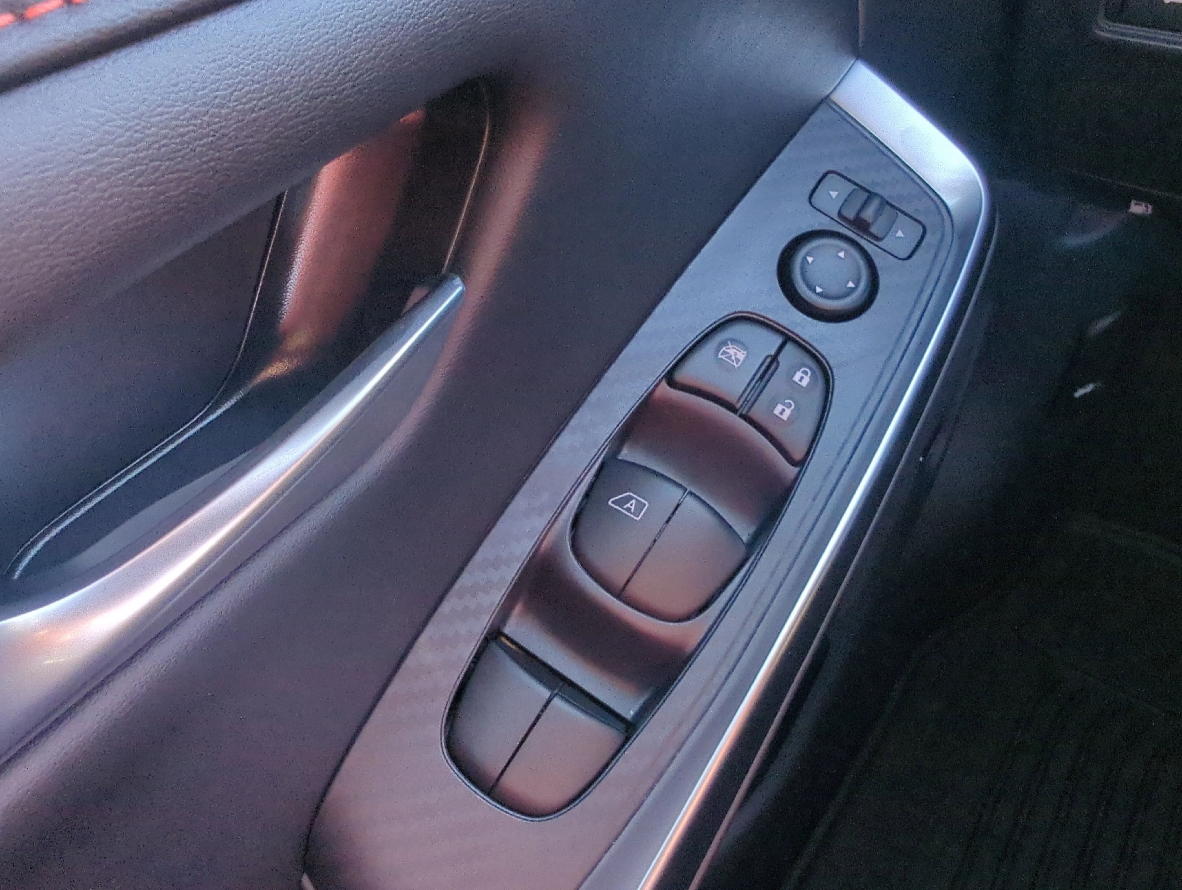 2025 Nissan Sentra SR - Photo 24