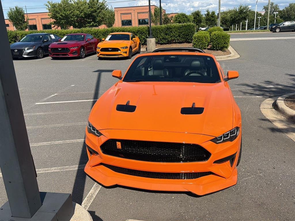 Used 2021 Twister Orange Tri-Coat Ford GT Premium image 4