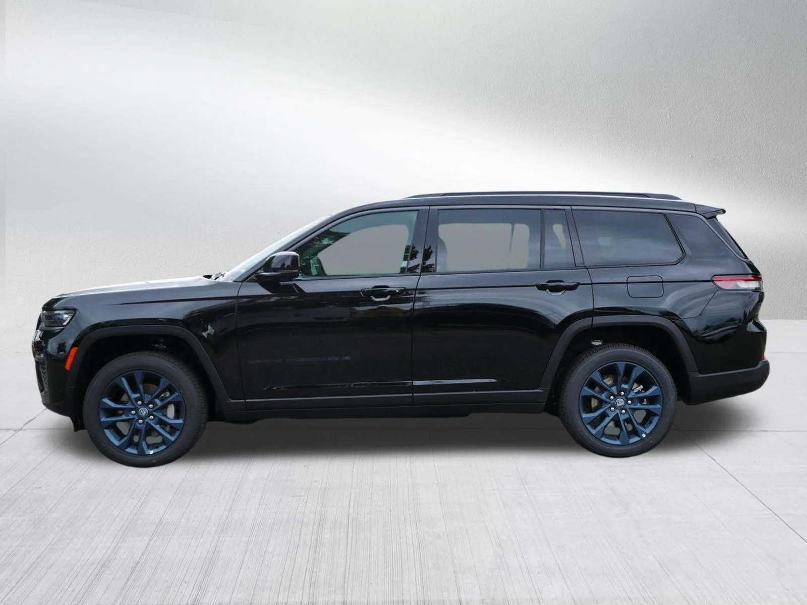 New 2026 Diamond Black Crystal Pearl-Coat Exterior Paint Jeep 85th Anniversary Edition image 4