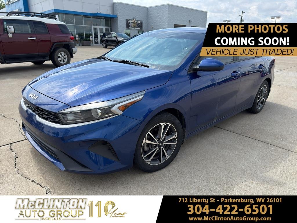 2022 Kia Forte LXS AT's photo