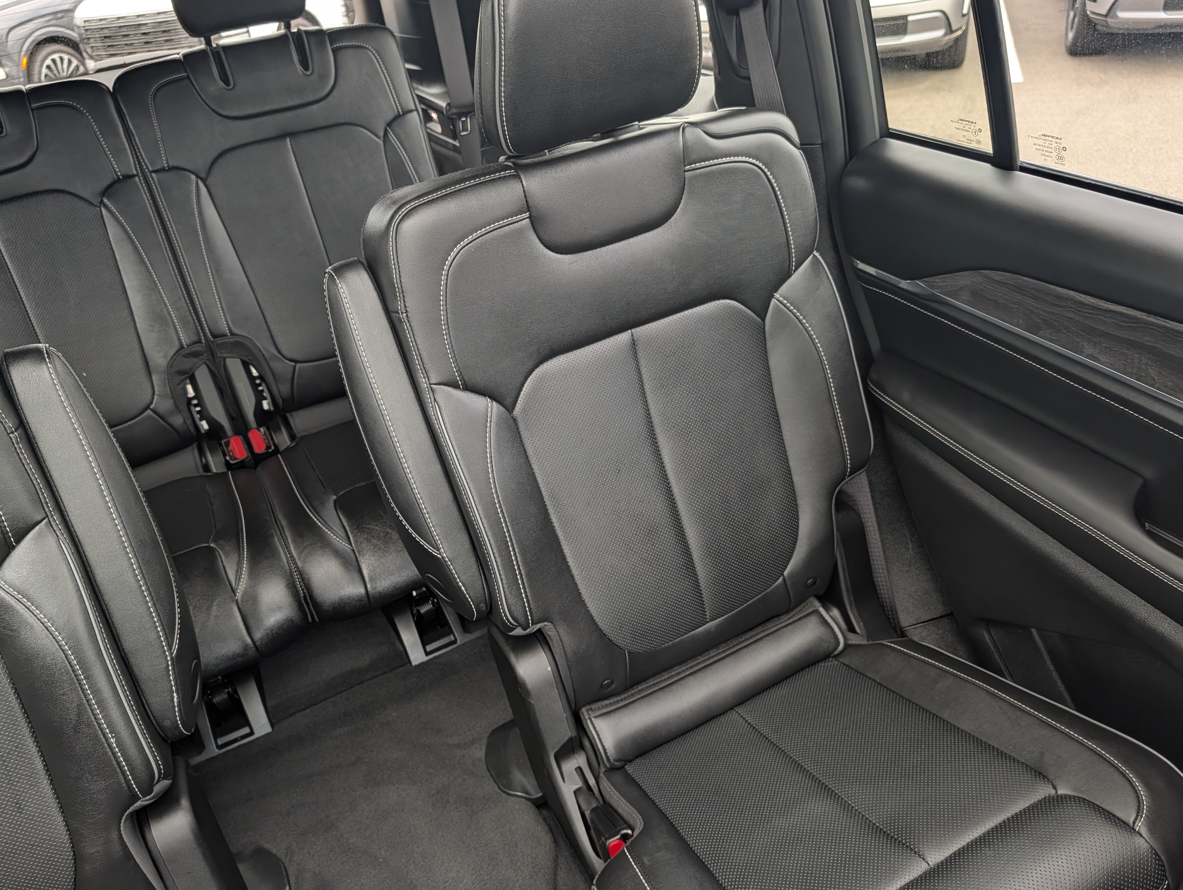 Used 2023 Baltic Gray Metallic Clearcoat Jeep Overland image 14
