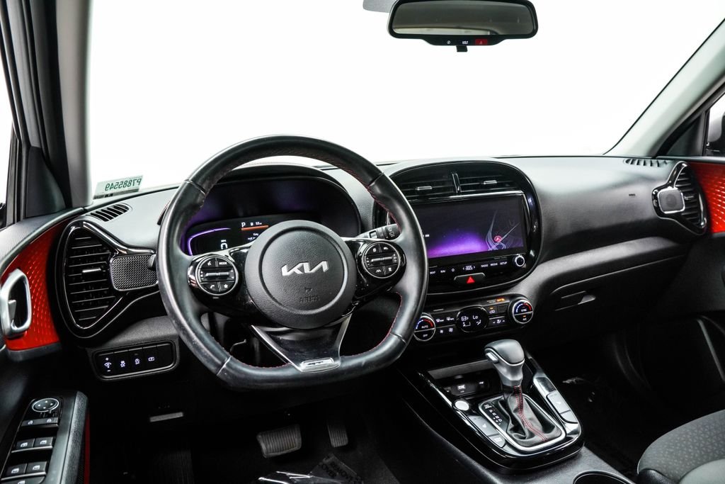 Used 2023 Gray Kia GT-Line image 4