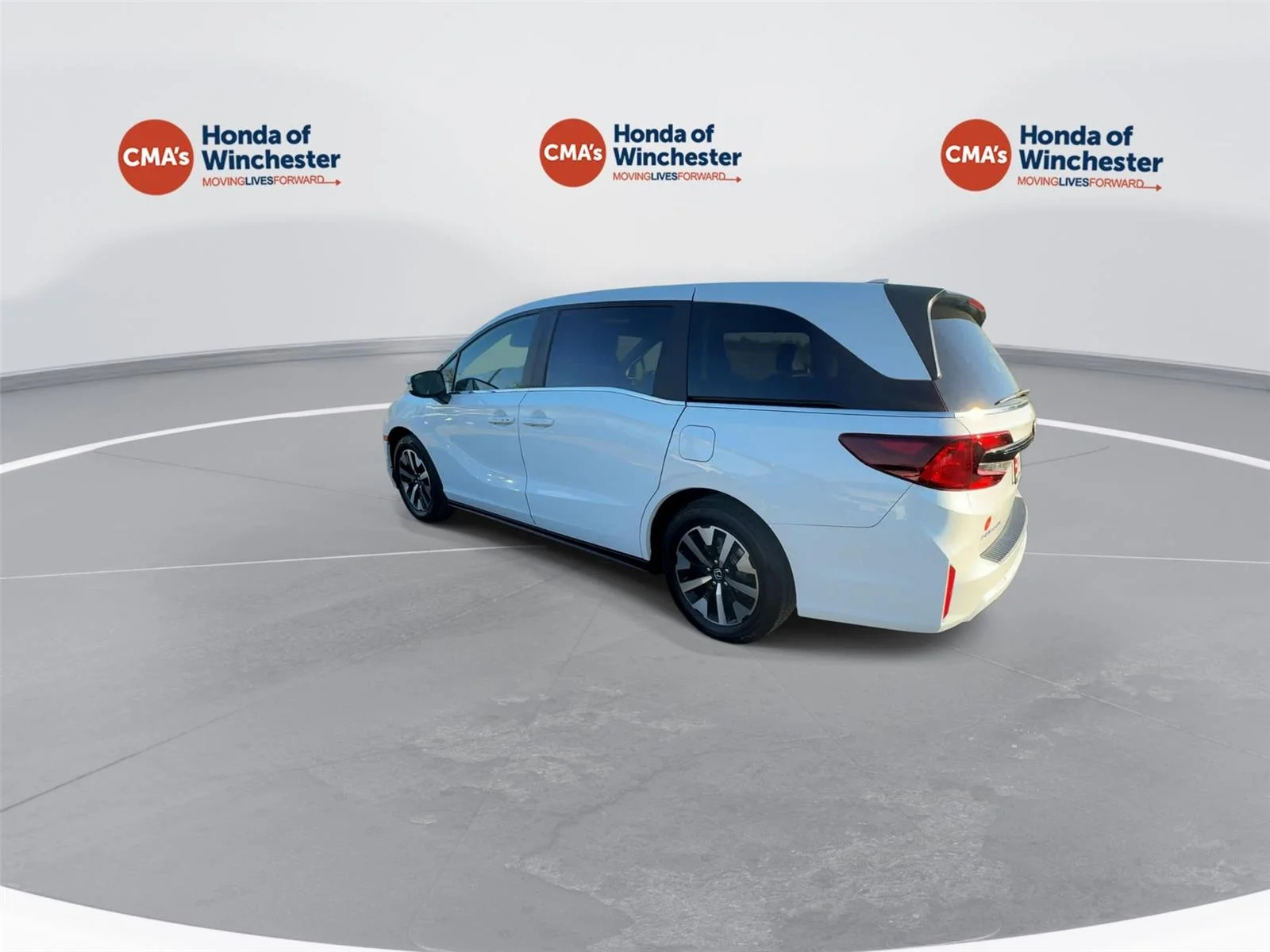 2026 Honda Odyssey EX-L - Photo 9