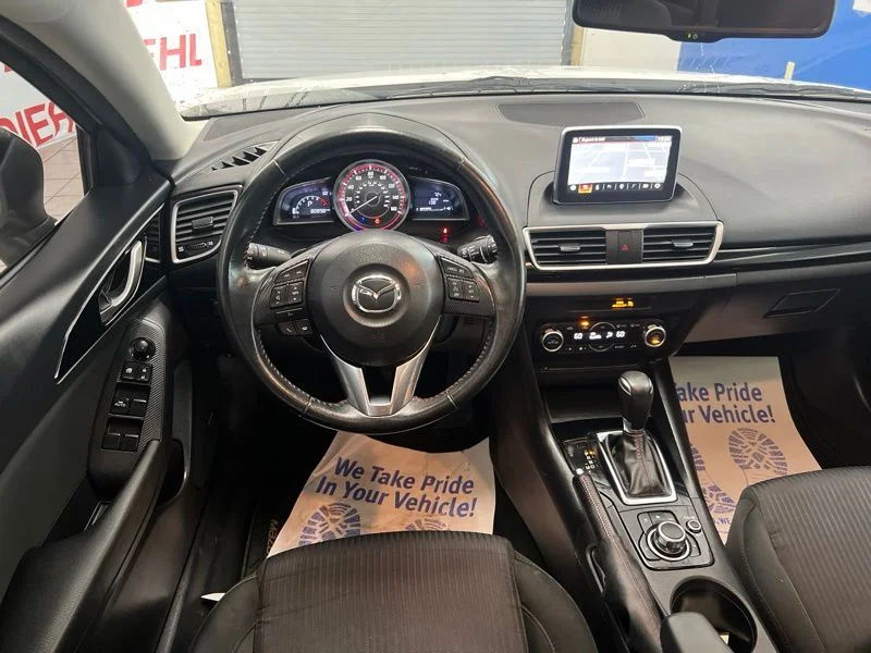 Used 2016 White Mazda i Grand Touring image 33