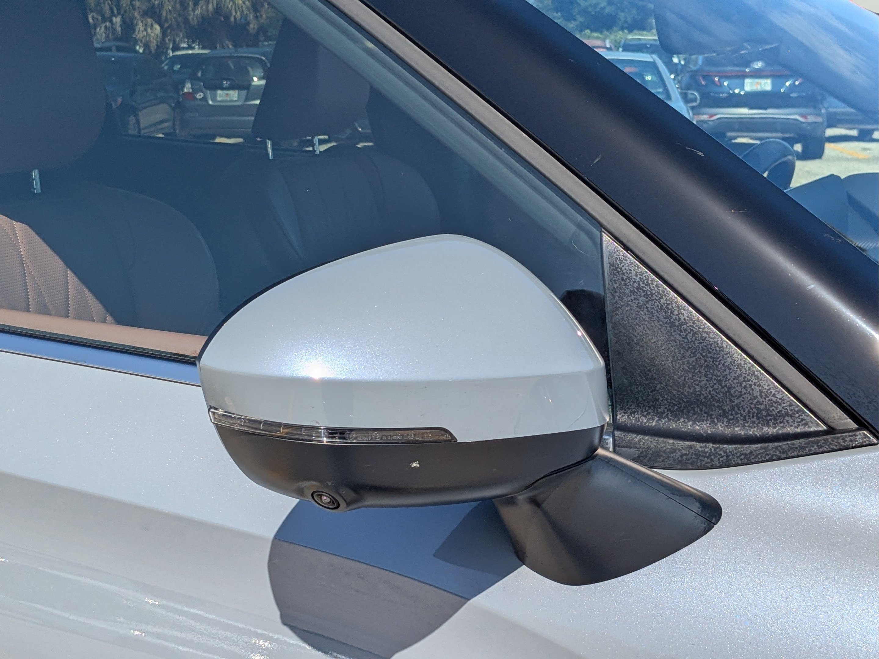 Used 2025 Moonstone Gray Metallic/Black Roof Mitsubishi SEL image 37