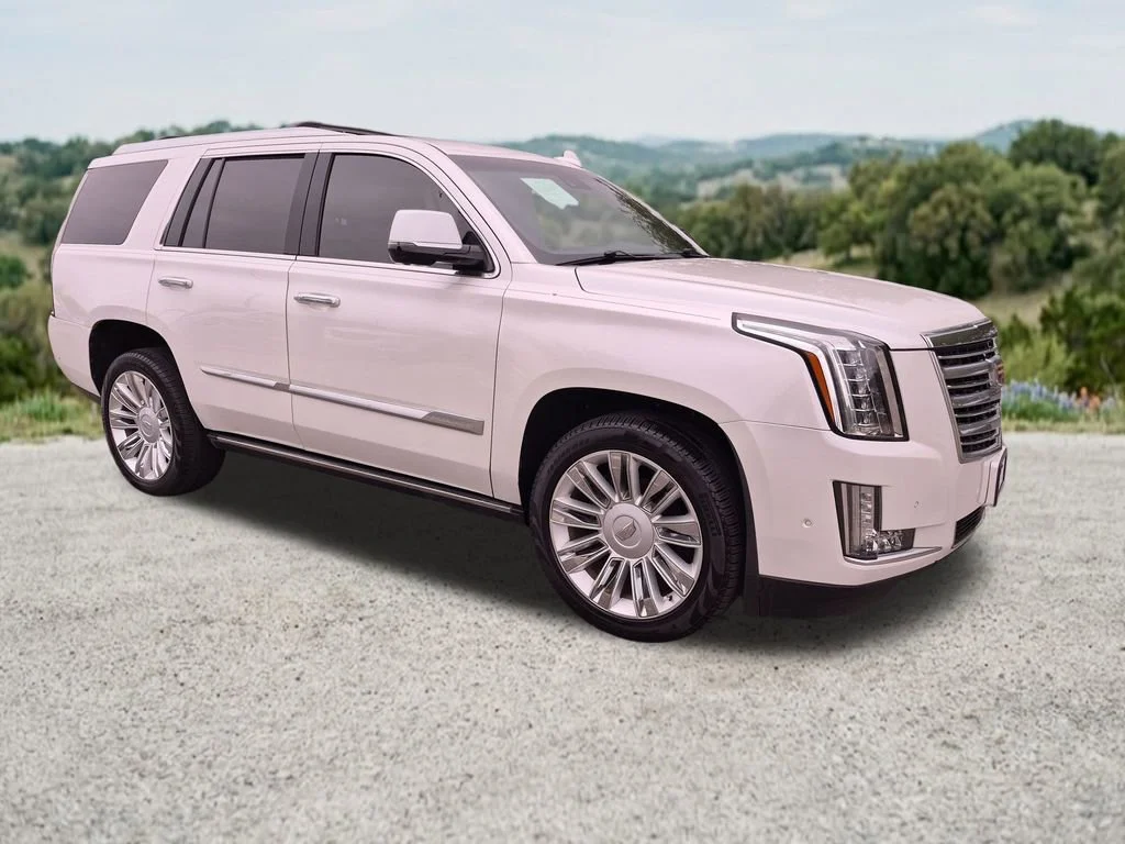 2018 Cadillac Escalade AWD Platinum's photo