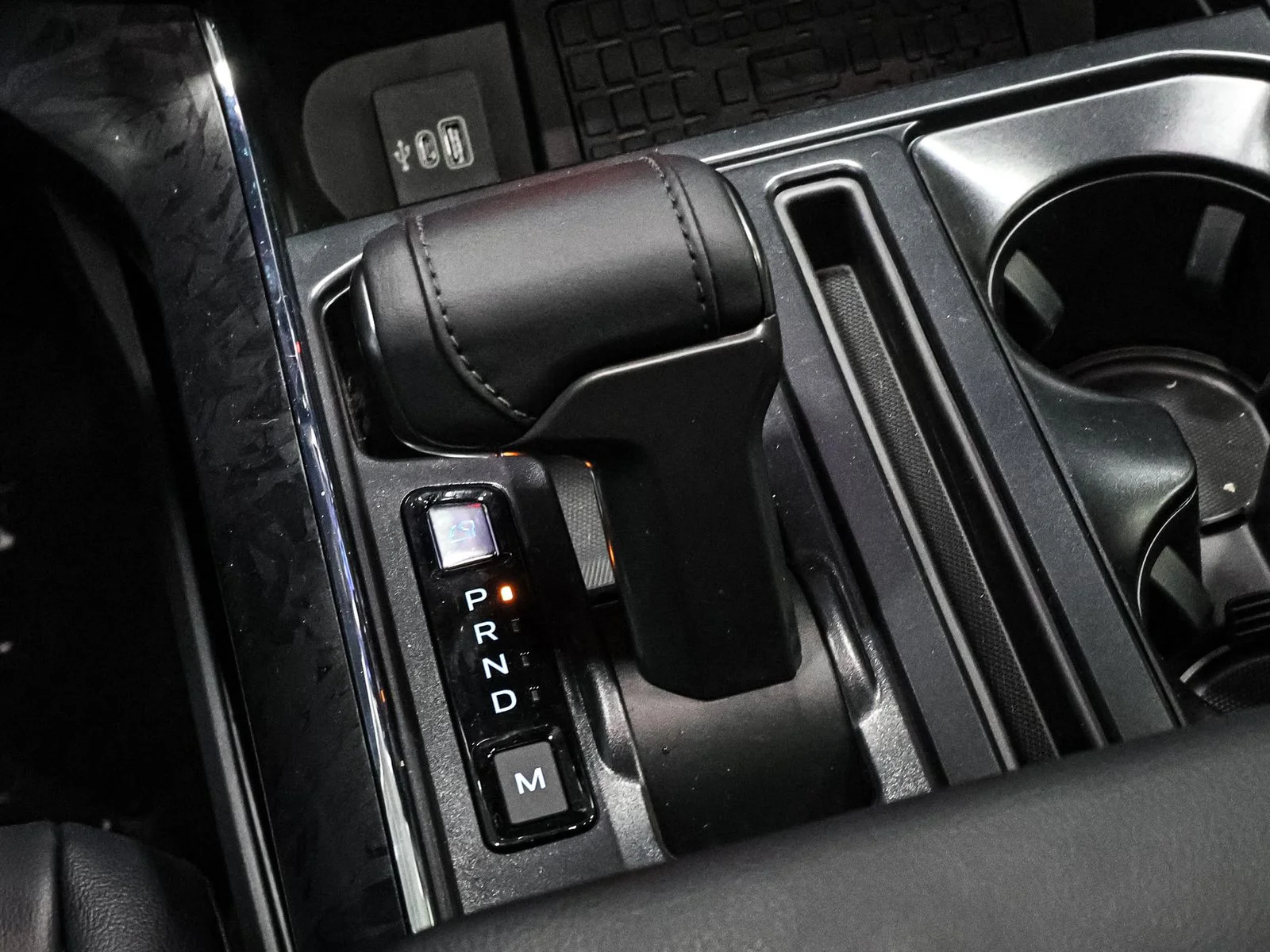 2025 Ford F-150 XLT - Photo 28