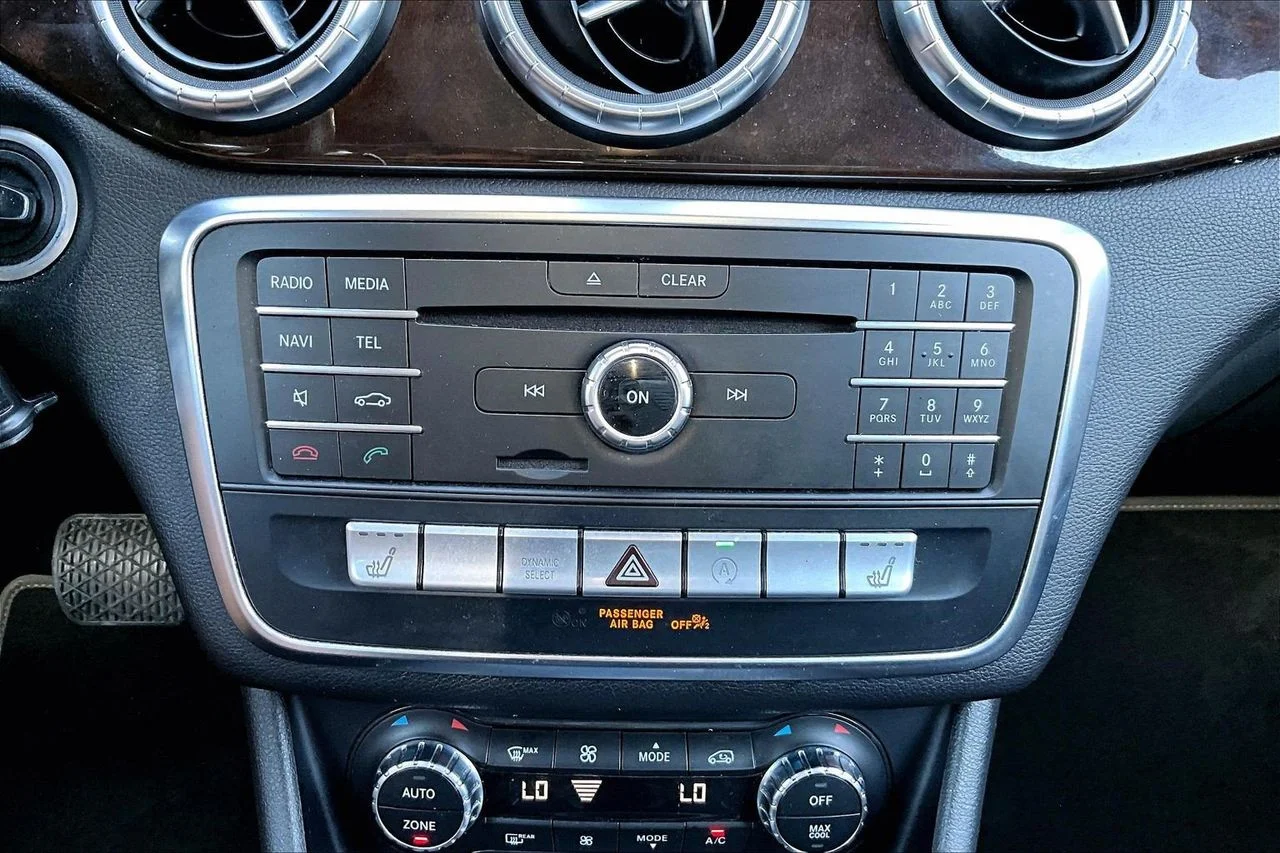 Used 2019 Gray Mercedes-Benz CLA 250 image 18