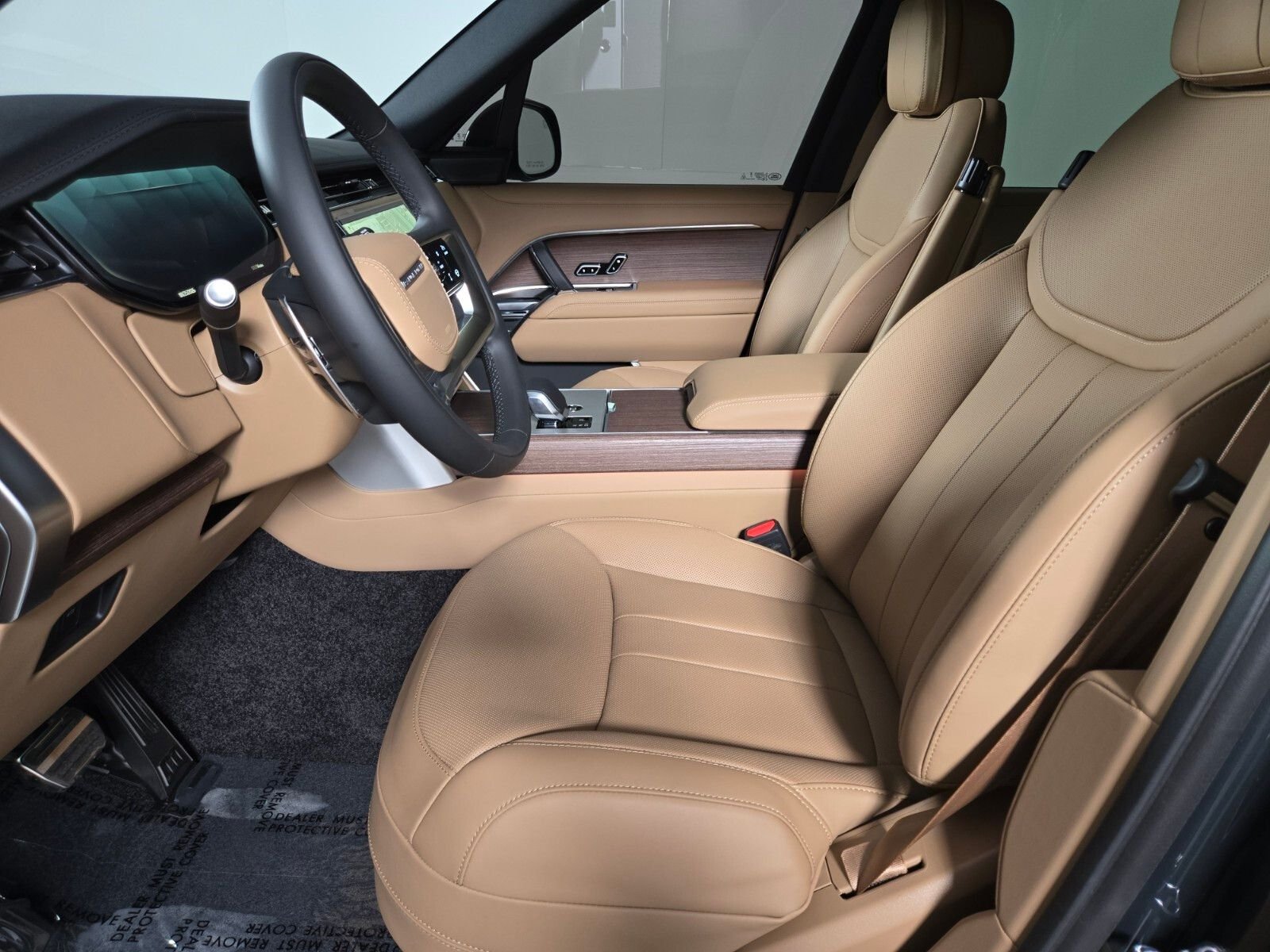 New 2026 Belgravia Green Land Rover SE image 11