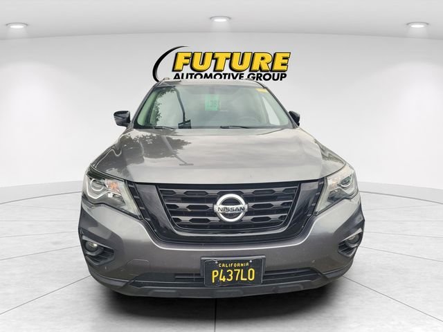 Used 2018 Gray Nissan SL image 2