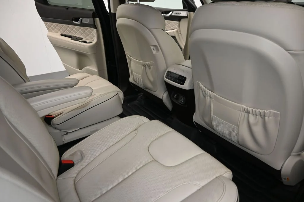 Used 2020 Becketts Black Hyundai Limited image 12