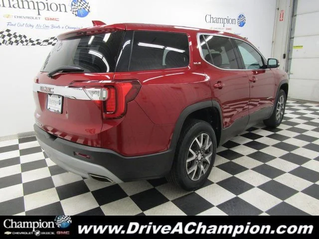 2023 GMC Acadia SLE - Photo 9