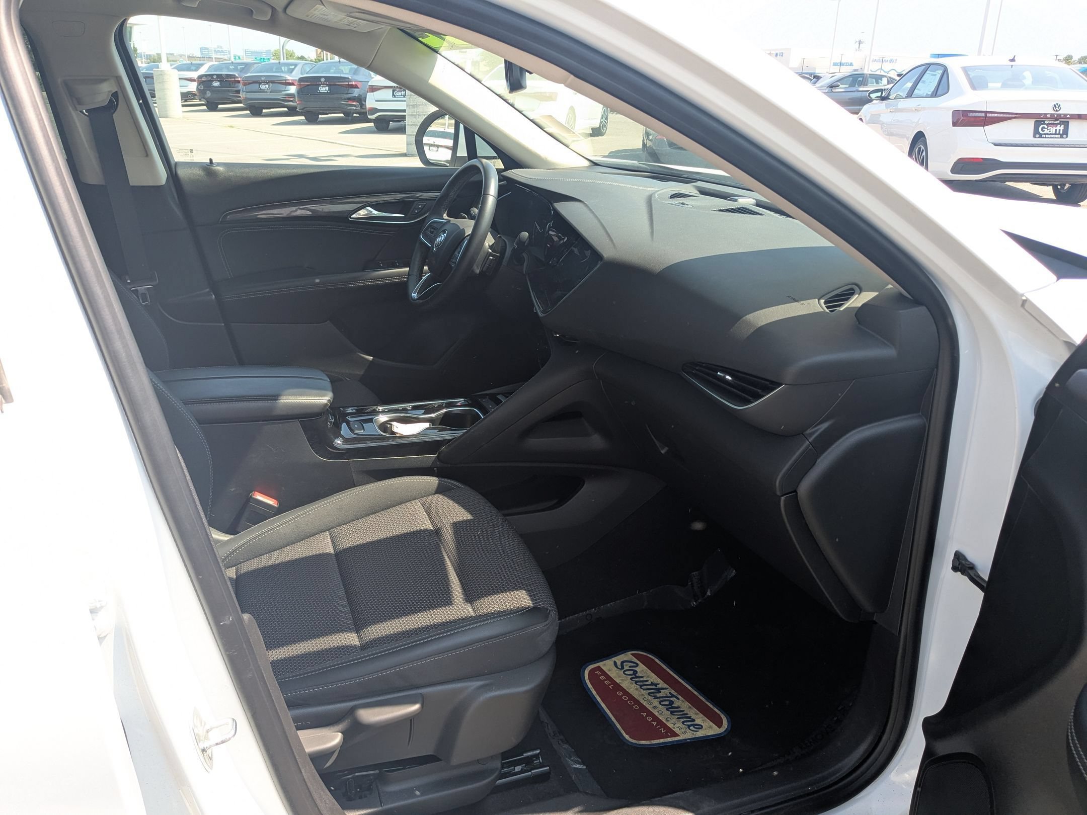 Used 2022 Summit White Buick Preferred image 30