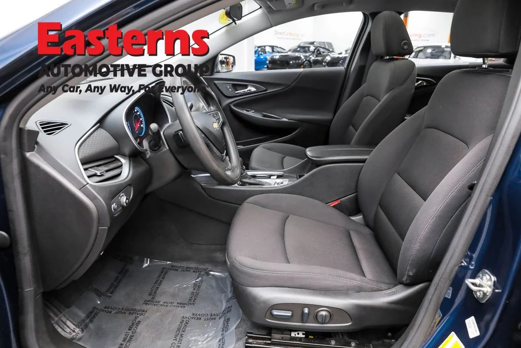 Used 2022 Blue Chevrolet LT image 14