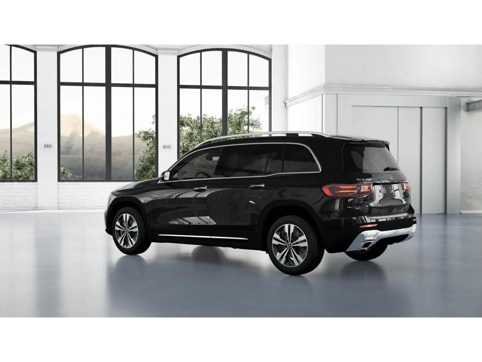 Used 2025 Night Black Mercedes-Benz GLB 250 image 29