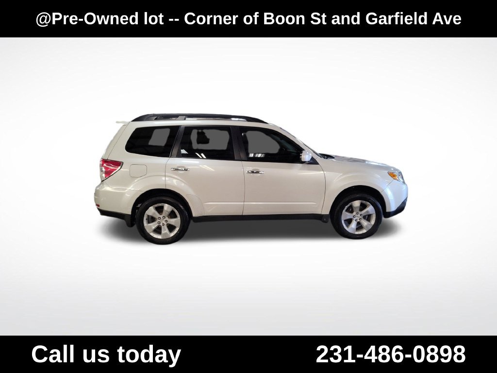 Used 2011 White Subaru 2.5X image 6